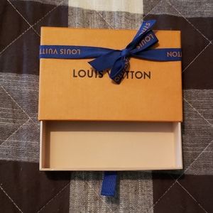 Louis Vuitton Accessory box